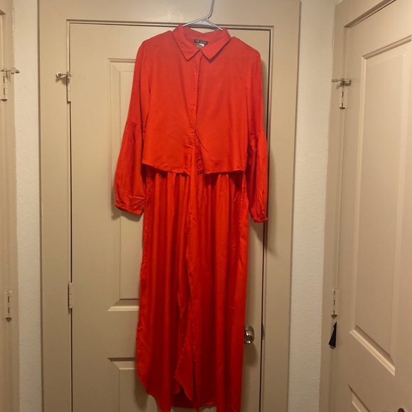 VENUS Tops - Beautiful, red Venus, high (at the waist) low (to ankle), tie in front blouse.